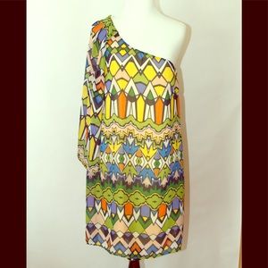 NWT Aztec Tribal Print One Shoulder Dress. Size L